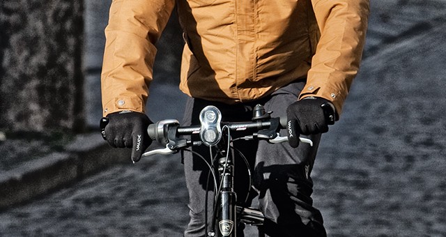 ROCKBROS Manchons Vélo Guidon Thermique Polaire Gants Hiver Moufle  Impeméable Réfléchissant pour VTT Vélo Electrique Trottinette, pour Guidon  Plat - Doublure, Amovible : : Mode