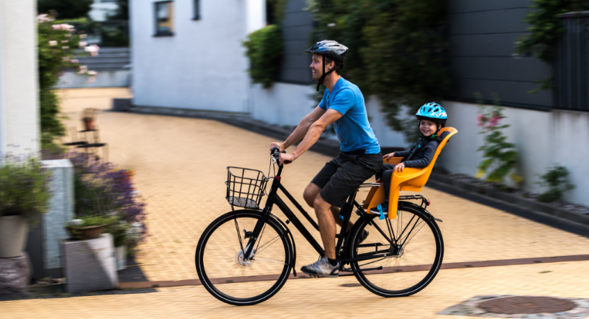 Transporter ses enfants à vélo